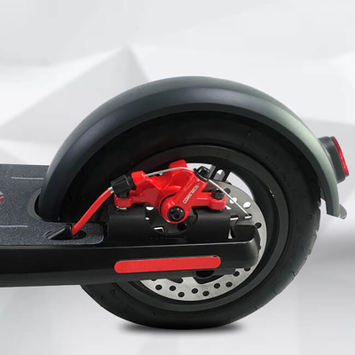 De zwarte Elektrische Autoped van het Schopbegin/Navulbare Vouwen omhoog Gemotoriseerd Autoped